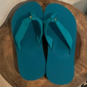 Teva Teal Blue Flip Flops w/yellow sole sz 8